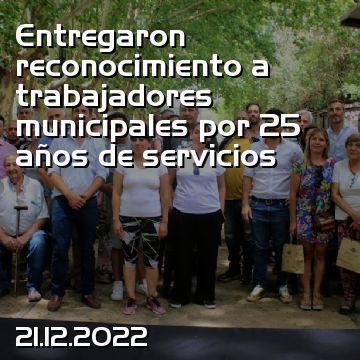 Entregaron reconocimiento a trabajadores municipales por 25 años de servicios
